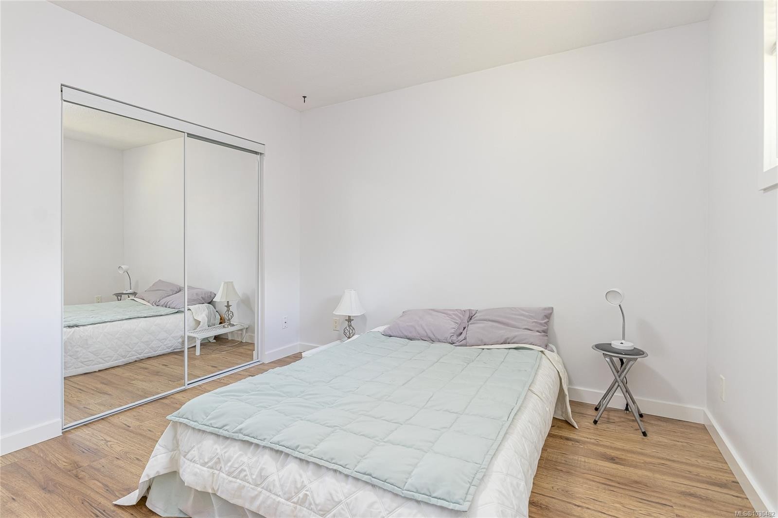 2148 Dodds Rd, Nanaimo, BC - Indoor Photo Showing Bedroom