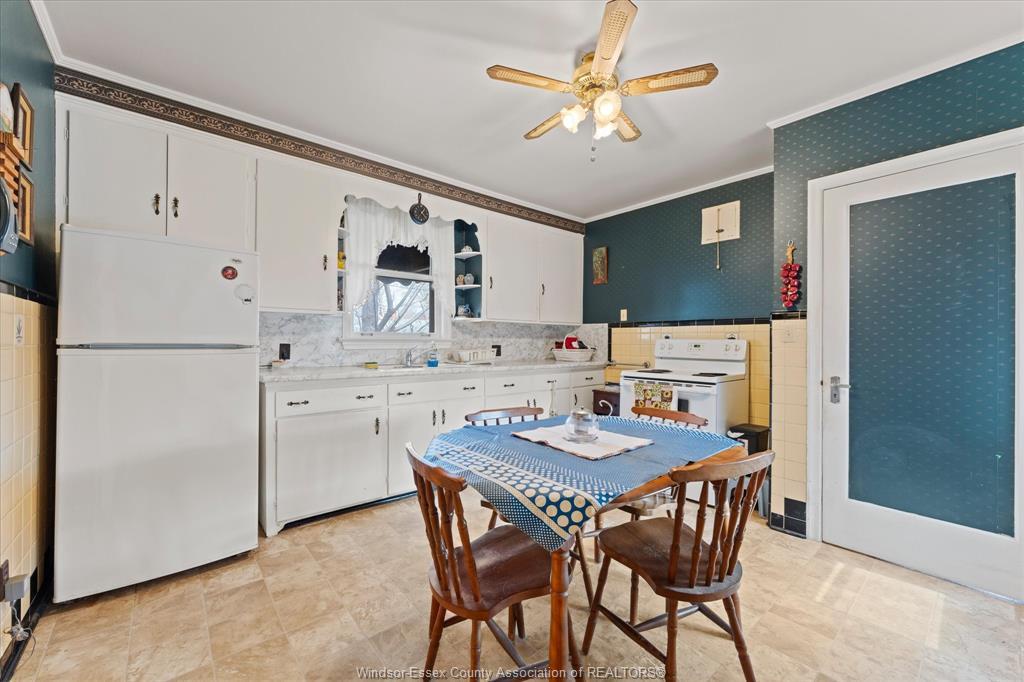 121 Division Street South, Kingsville, ON