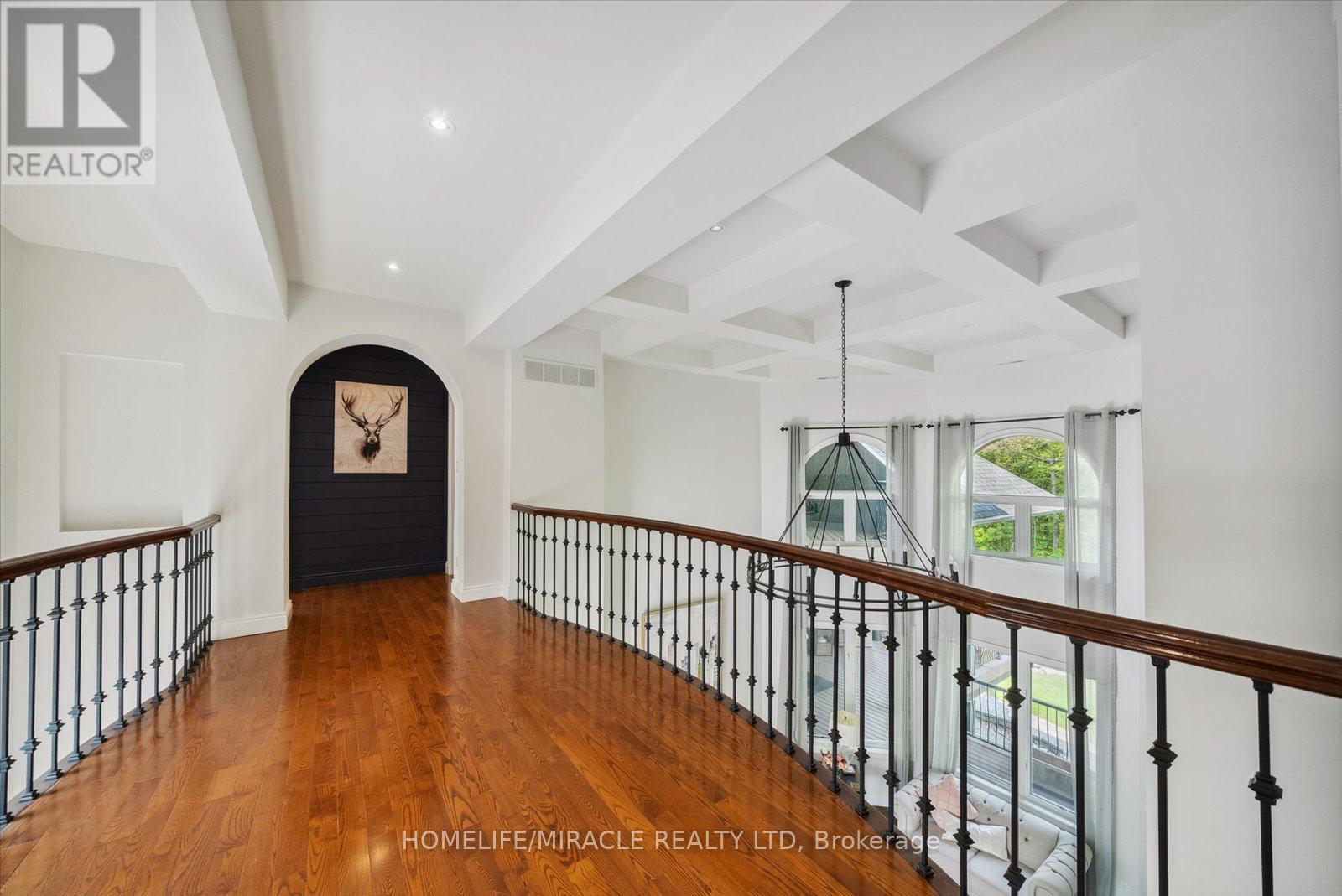 12 Deer Run, Uxbridge, ON - Indoor Photo Showing Other Room