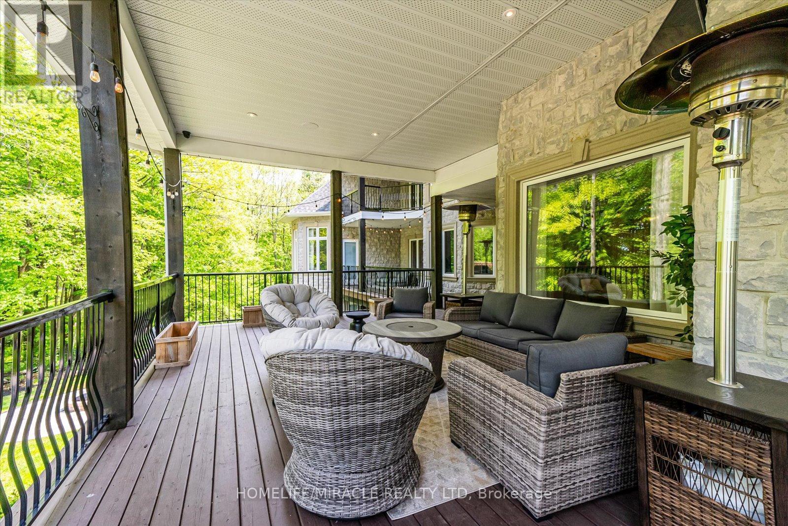 12 Deer Run, Uxbridge, ON - Outdoor With Deck Patio Veranda With Exterior