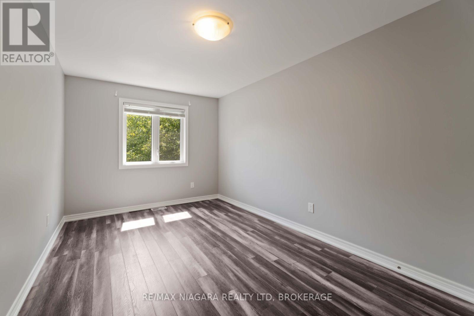 81 Grove Street, Welland (Welland Downtown), ON - Indoor Photo Showing Other Room