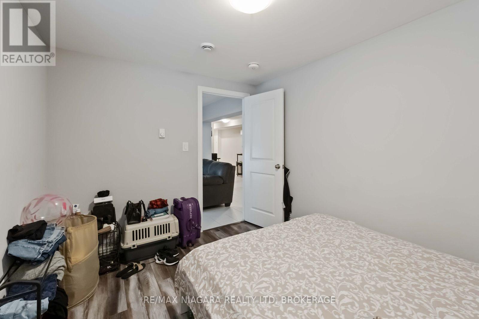 81 Grove Street, Welland (Welland Downtown), ON - Indoor Photo Showing Bedroom