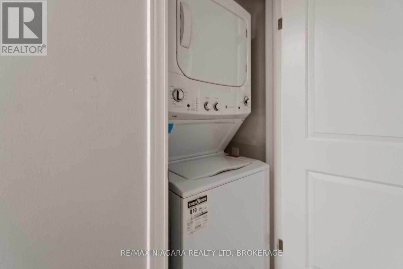 81 Grove Street, Welland (Welland Downtown), ON - Indoor Photo Showing Laundry Room
