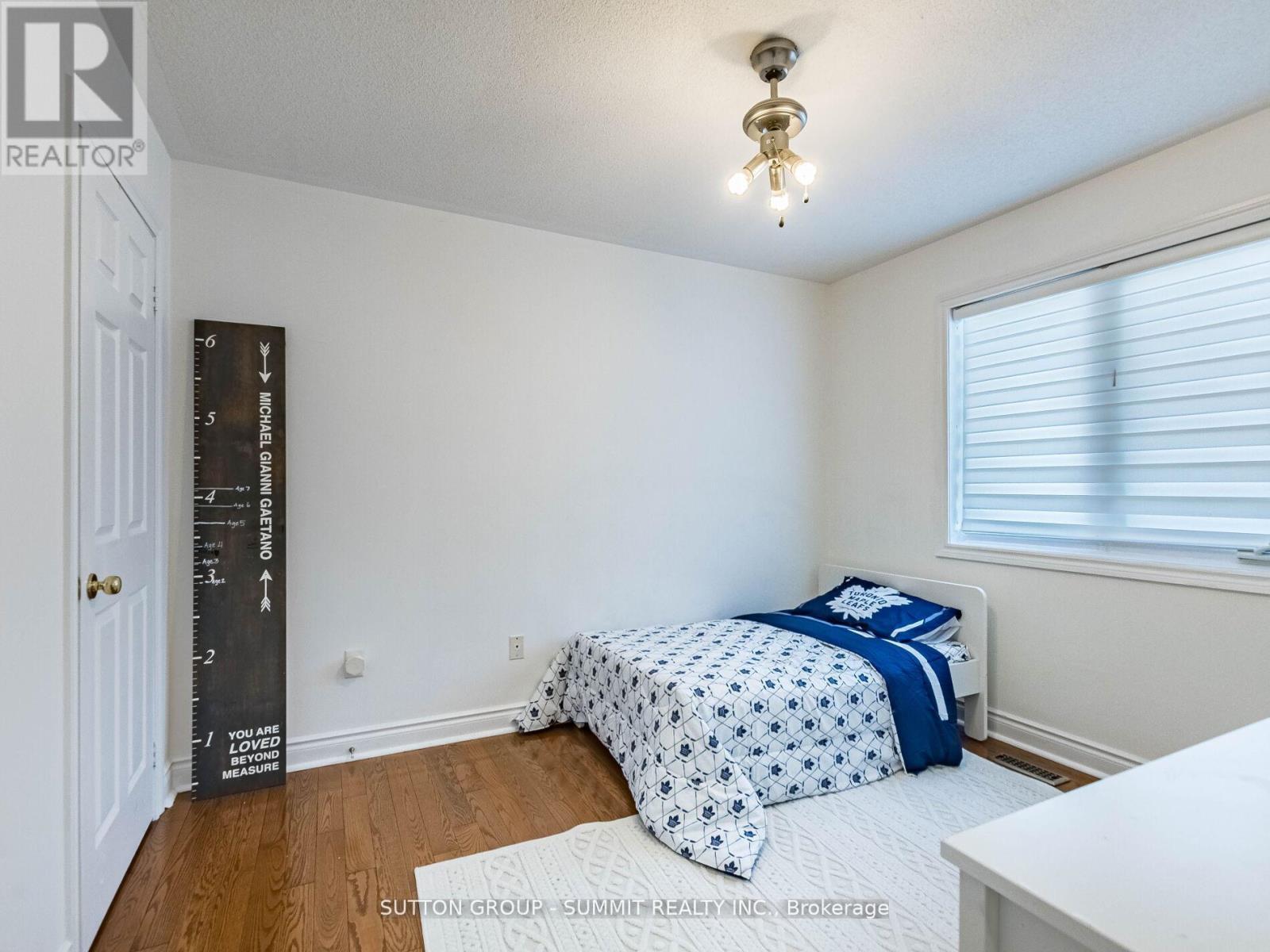 7123 Gillespie Lane, Mississauga, ON - Indoor Photo Showing Bedroom