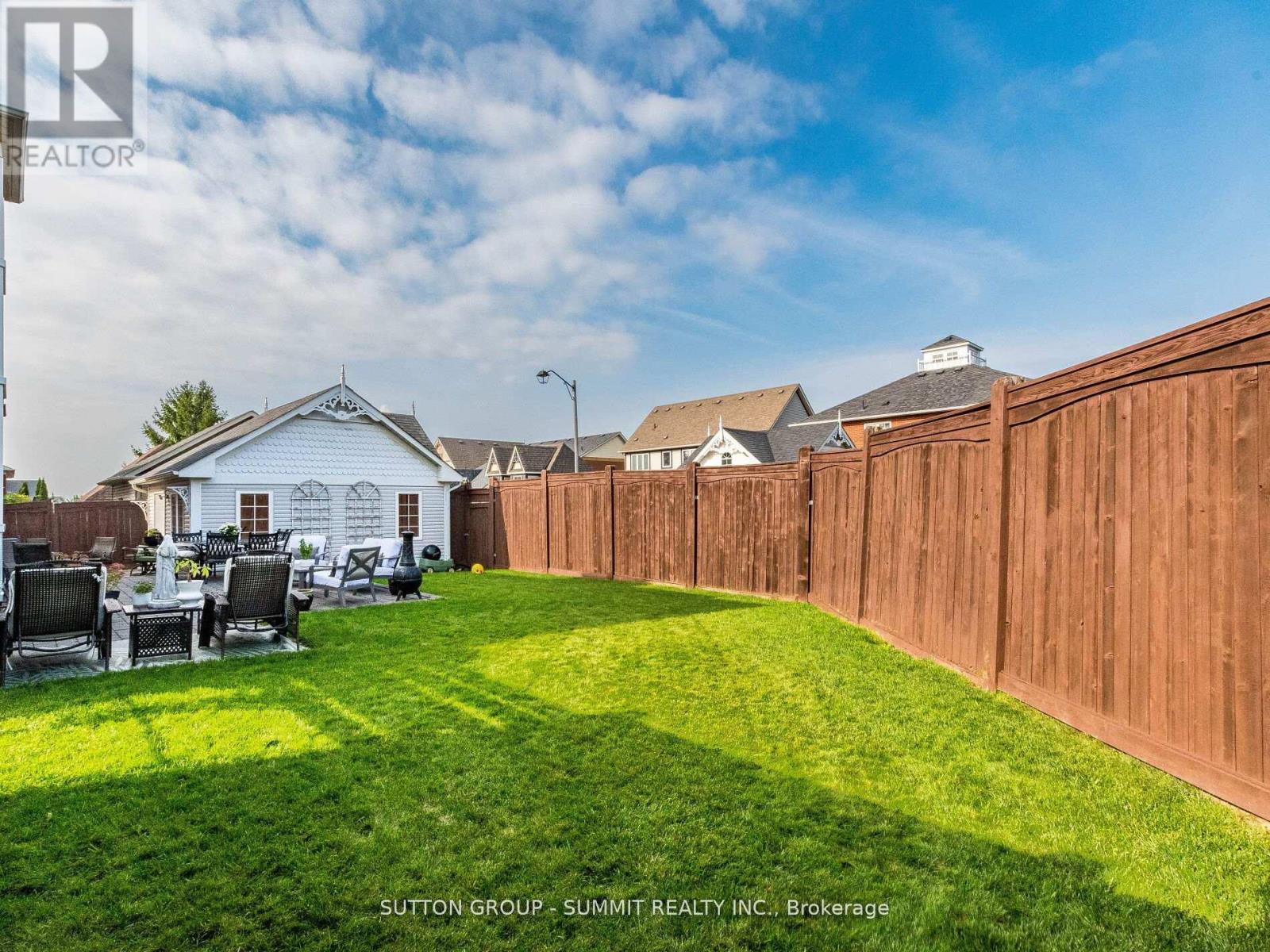 7123 Gillespie Lane, Mississauga, ON - Outdoor