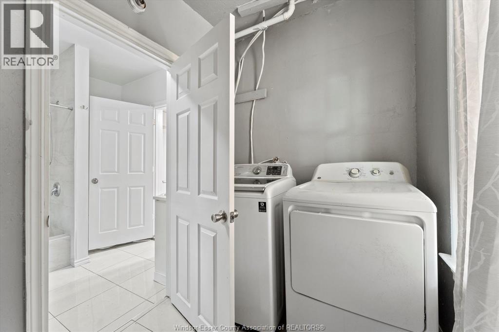 691 Windermere Road, Windsor, ON - Indoor Photo Showing Laundry Room