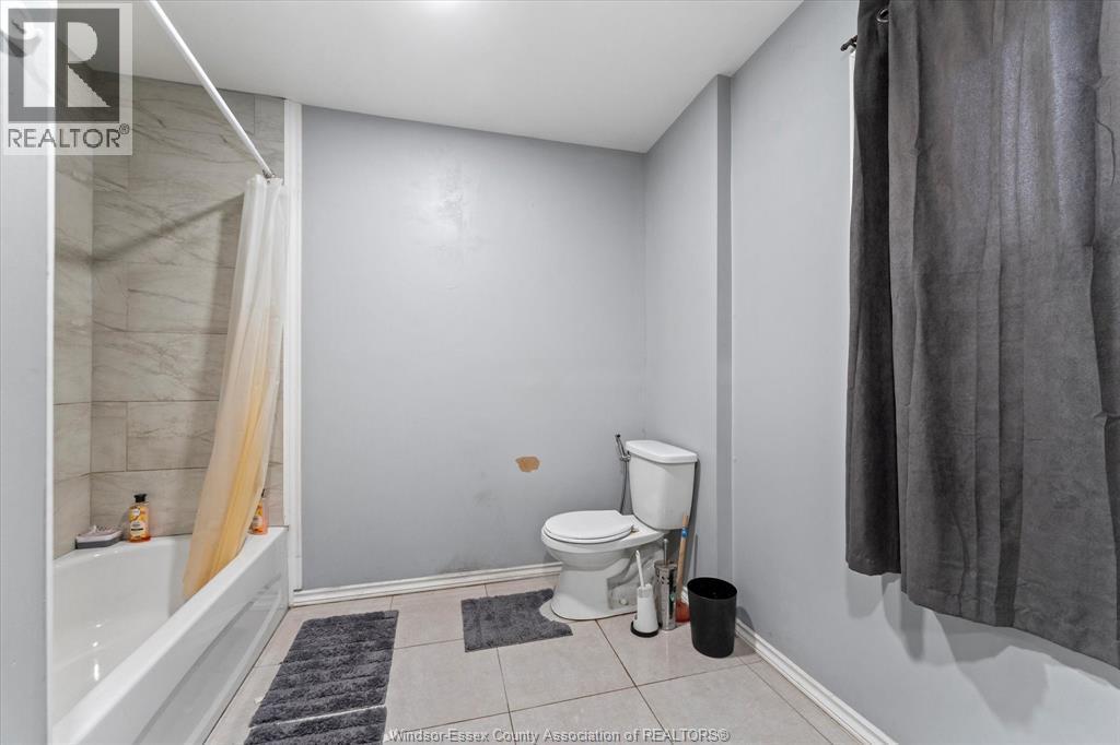 691 Windermere Road, Windsor, ON - Indoor Photo Showing Bathroom