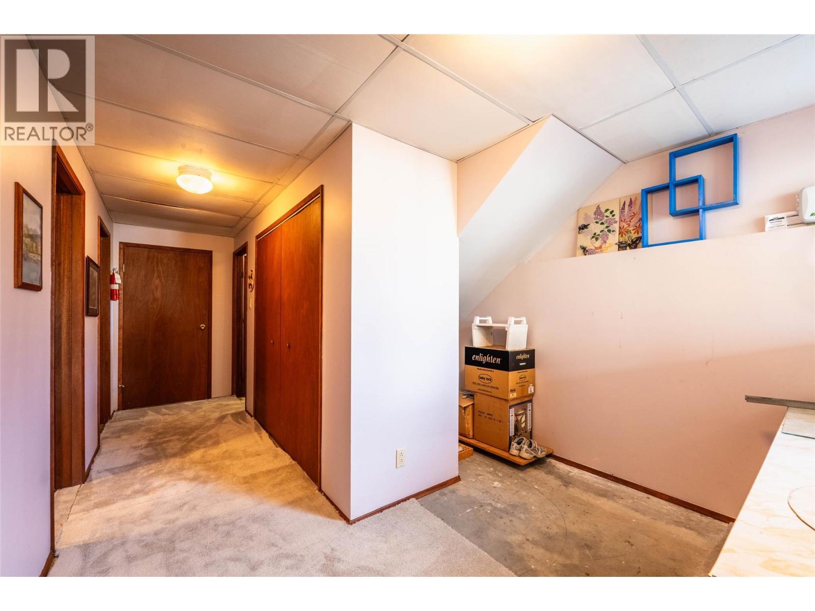 1896 3A Highway, Nelson, BC - Indoor