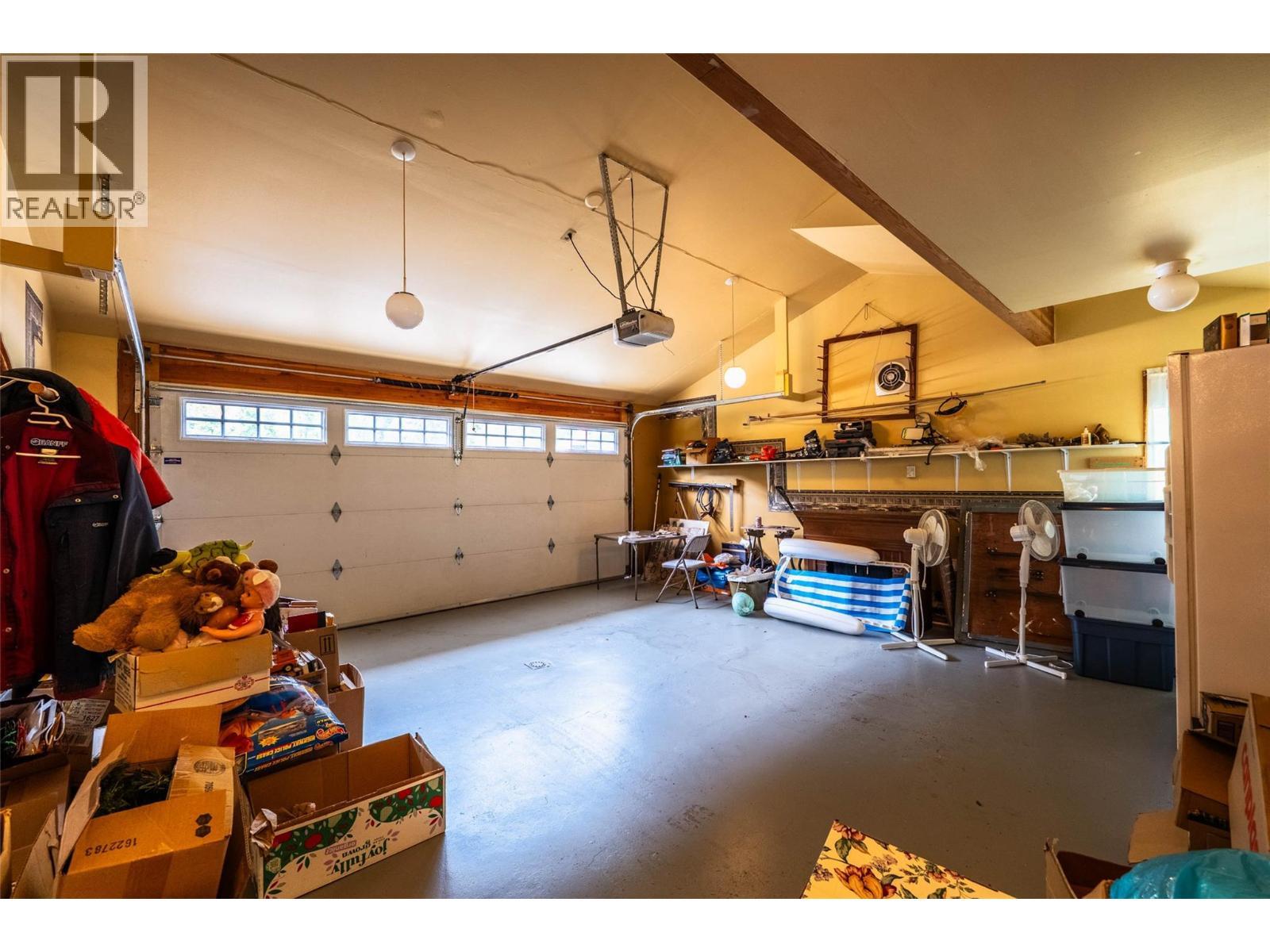 1896 3A Highway, Nelson, BC - Indoor Photo Showing Garage