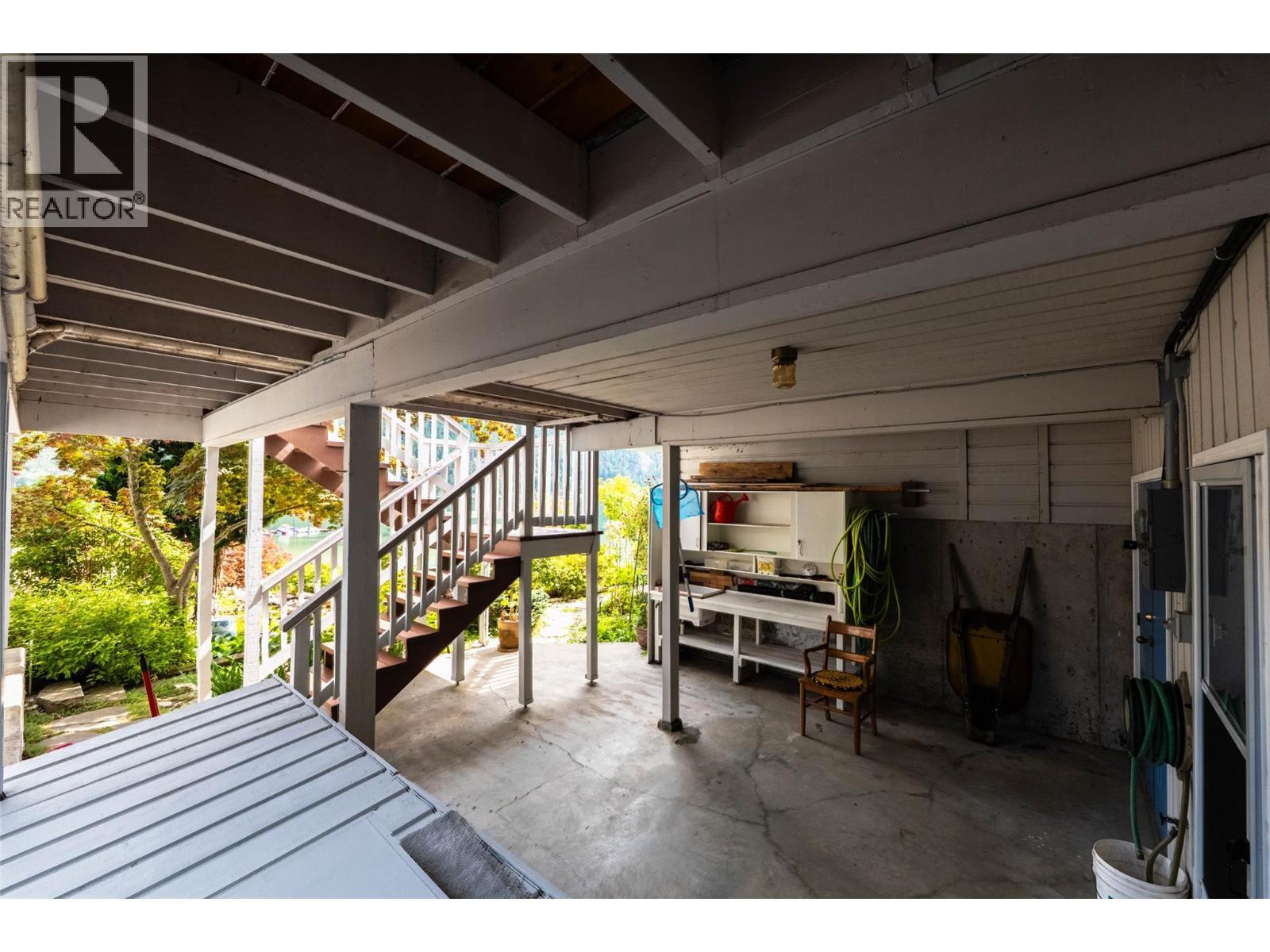 1896 3A Highway, Nelson, BC - With Deck Patio Veranda With Exterior