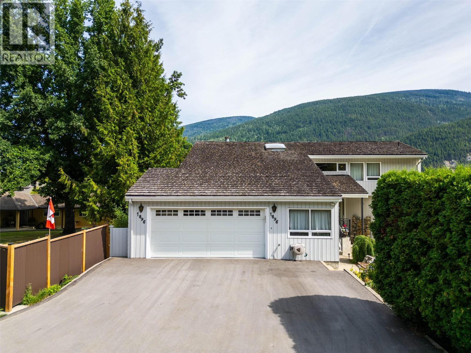 1896 3A Highway, Nelson, BC - Outdoor