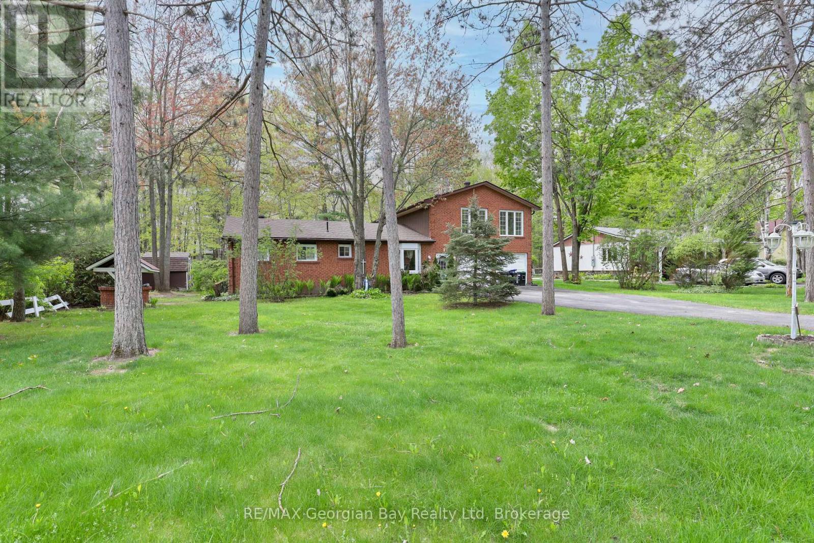 1 Lindale Avenue, Tiny, ON - Outdoor