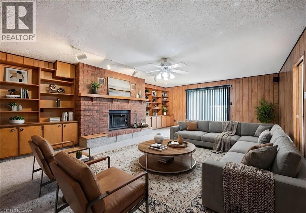 124 Autumn Hill Crescent, Kitchener, ON - Indoor Photo Showing Living Room With Fireplace