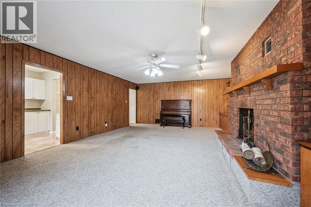 124 Autumn Hill Crescent, Kitchener, ON - Indoor Photo Showing Other Room With Fireplace