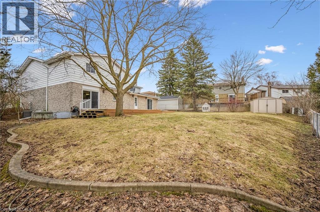 124 Autumn Hill Crescent, Kitchener, ON - Outdoor