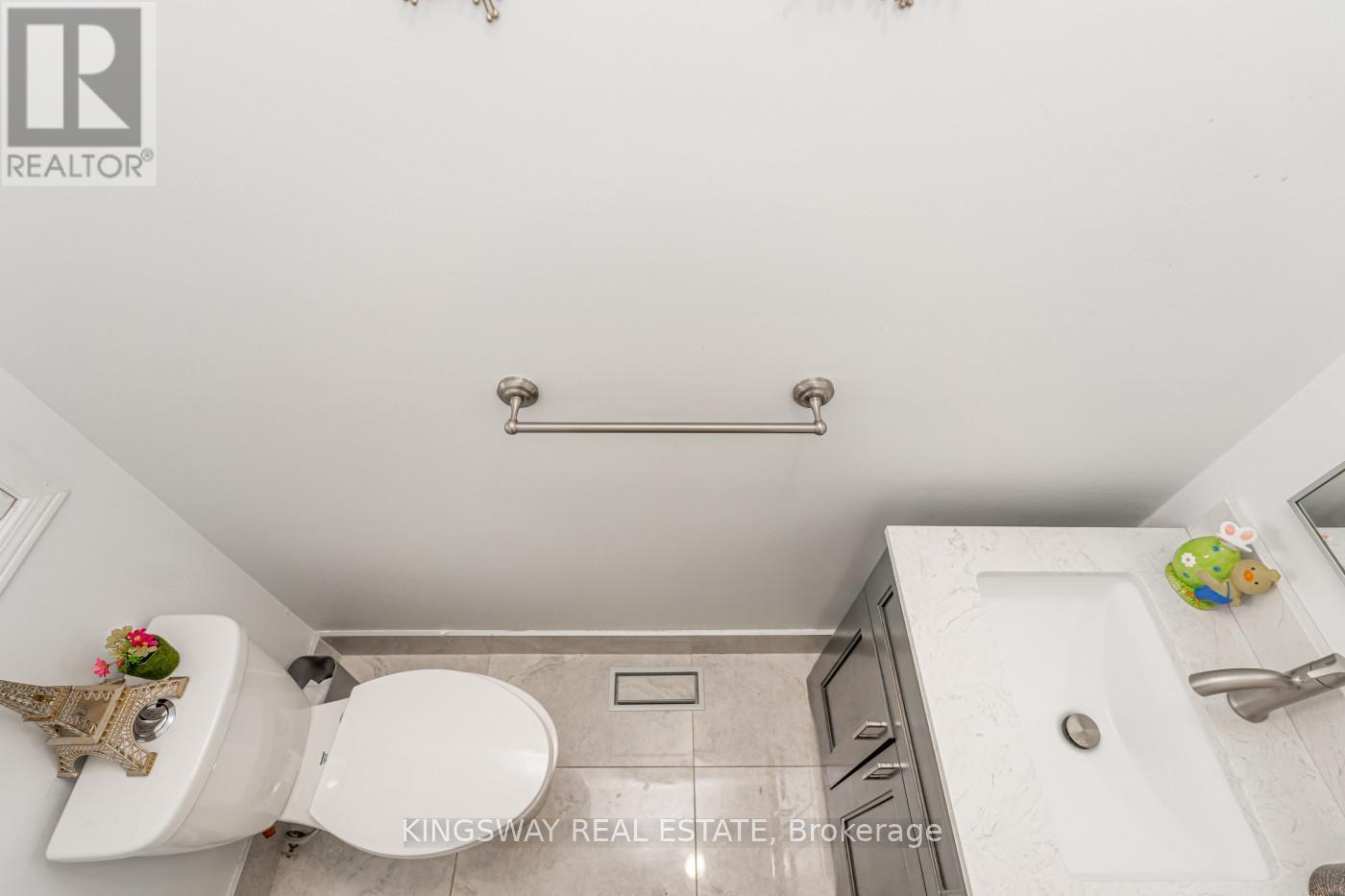 891 Stonebridge Avenue, Mississauga, ON - Indoor Photo Showing Bathroom