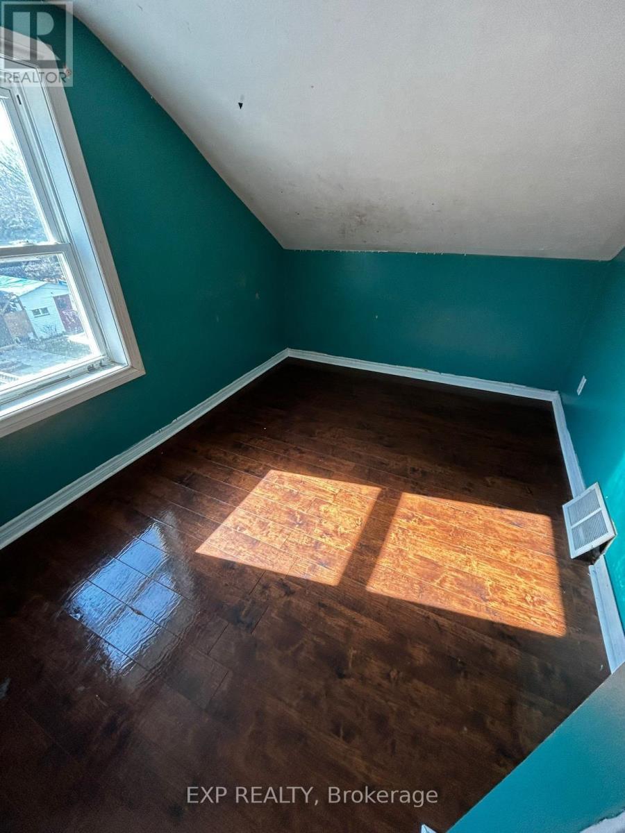 121 Boullee Street, London East, ON - Indoor Photo Showing Other Room