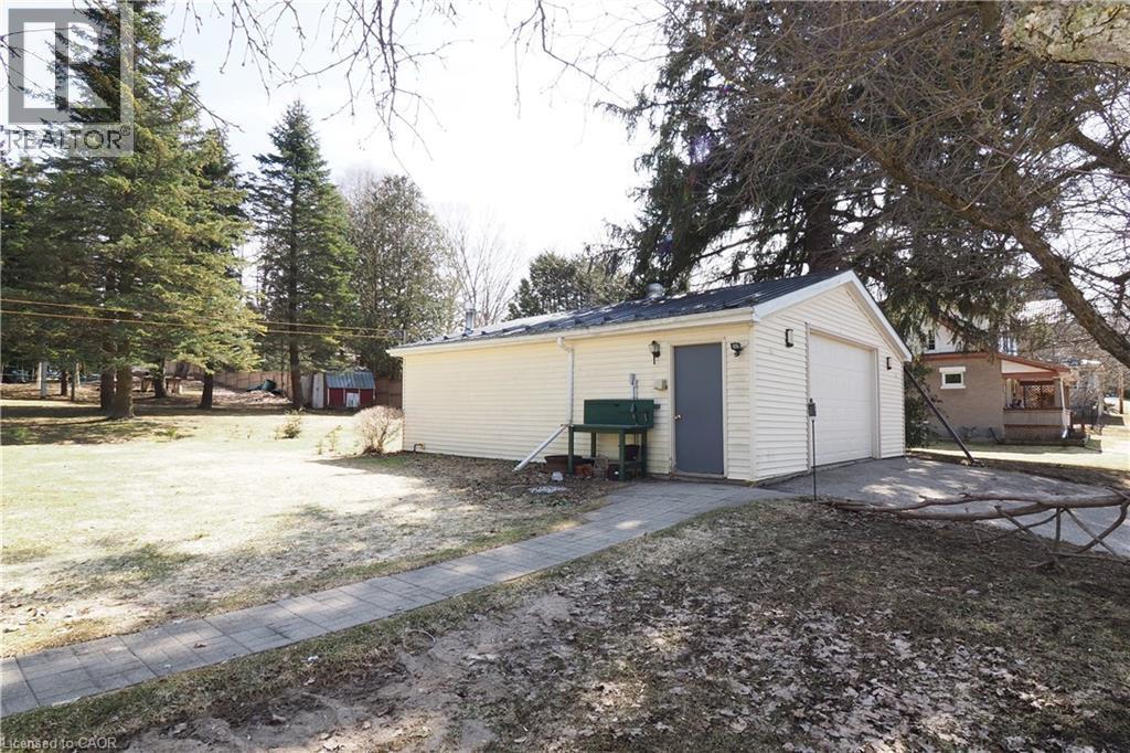 View of detached garage - 33 Main Street E, Drayton, ON - Outdoor