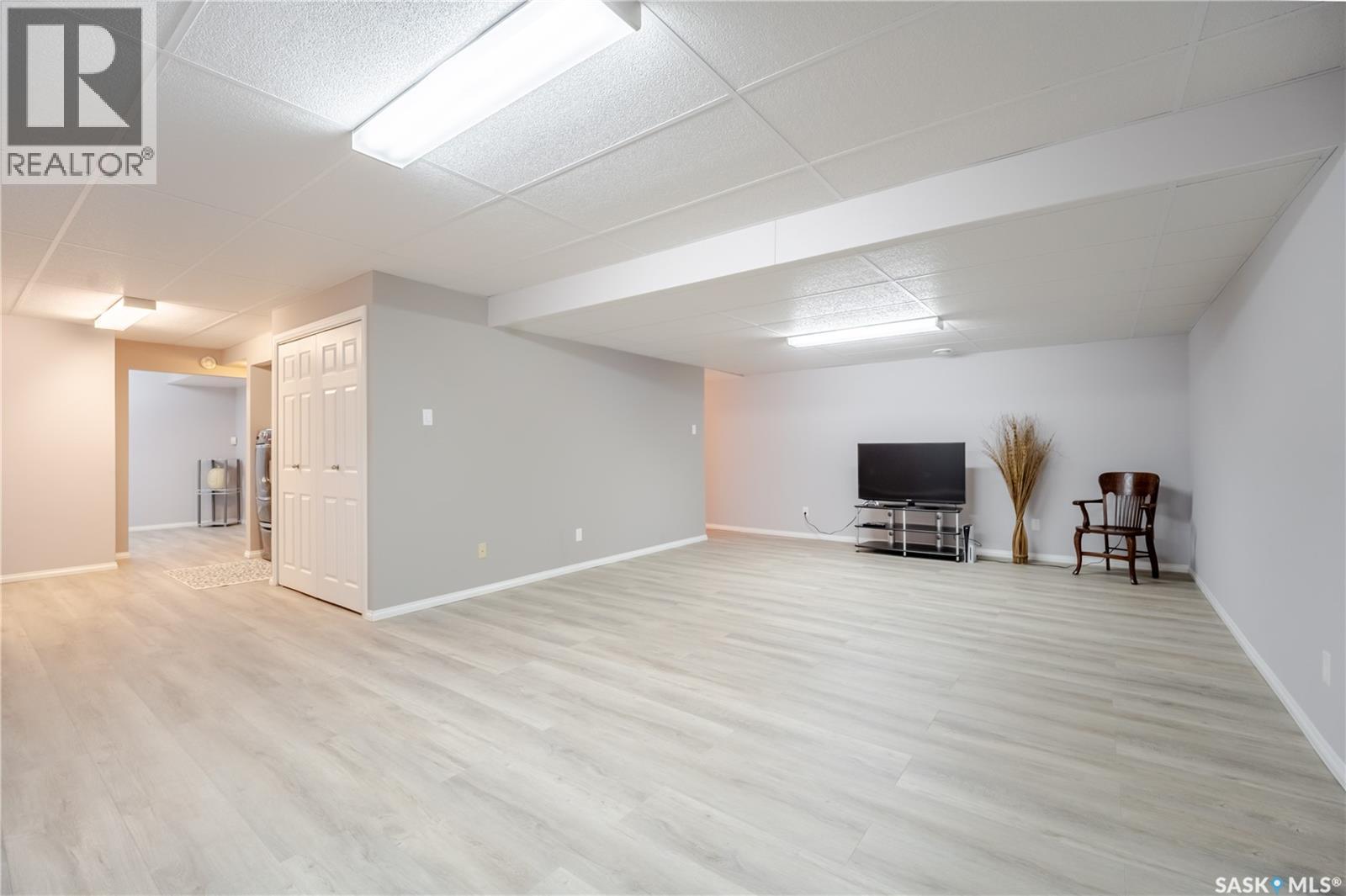 1354 King Crescent, Moose Jaw, SK - Indoor