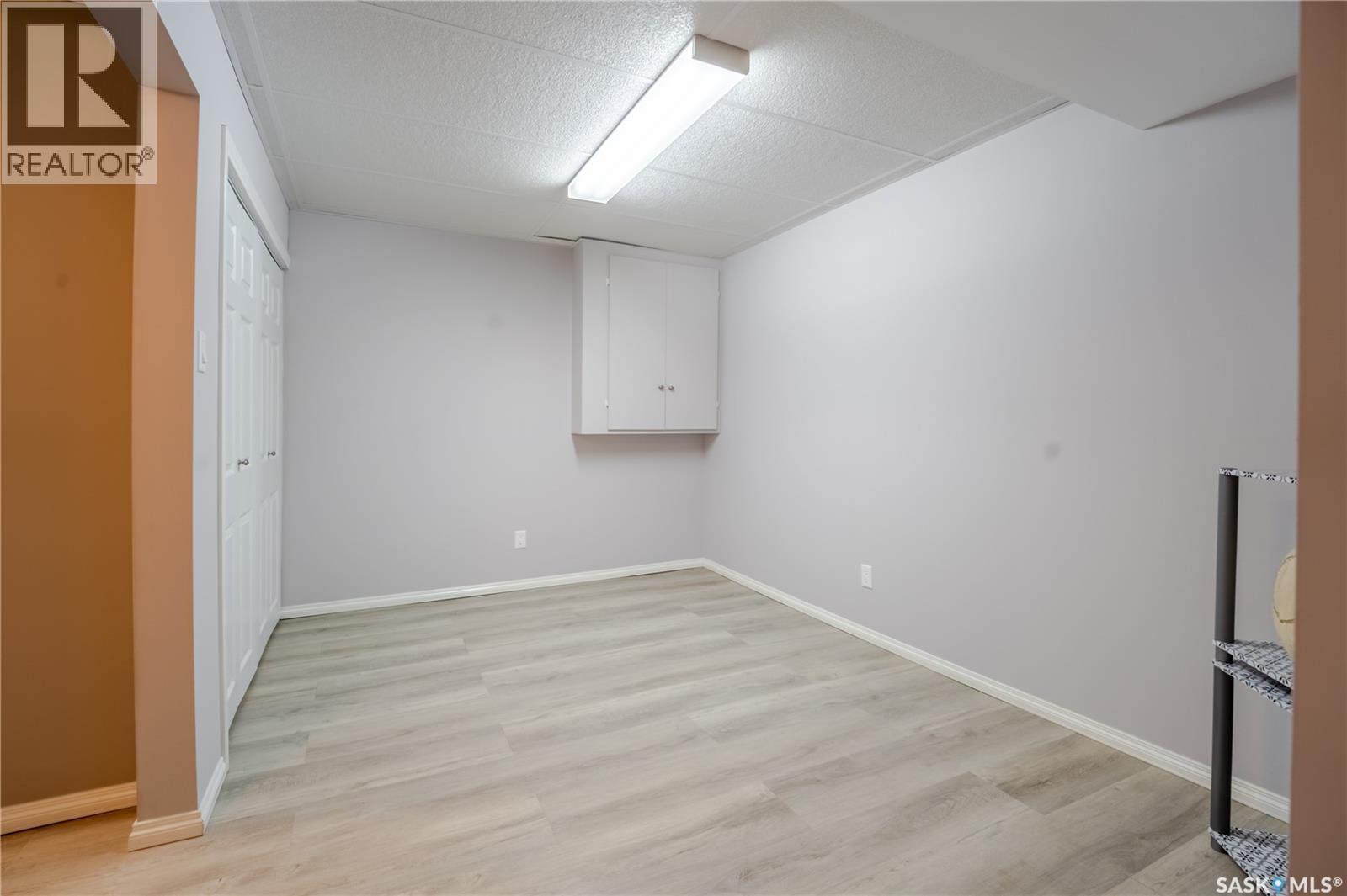 1354 King Crescent, Moose Jaw, SK - Indoor