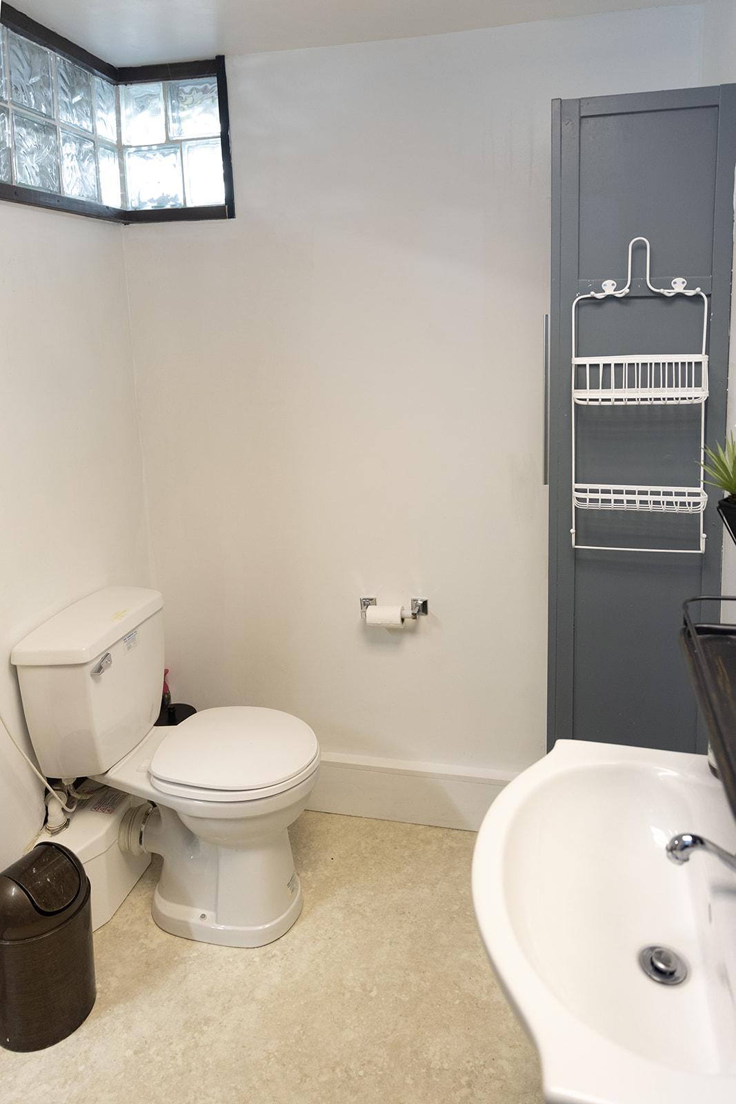 685 Wallinger Avenue, Kimberley, BC - Indoor Photo Showing Bathroom