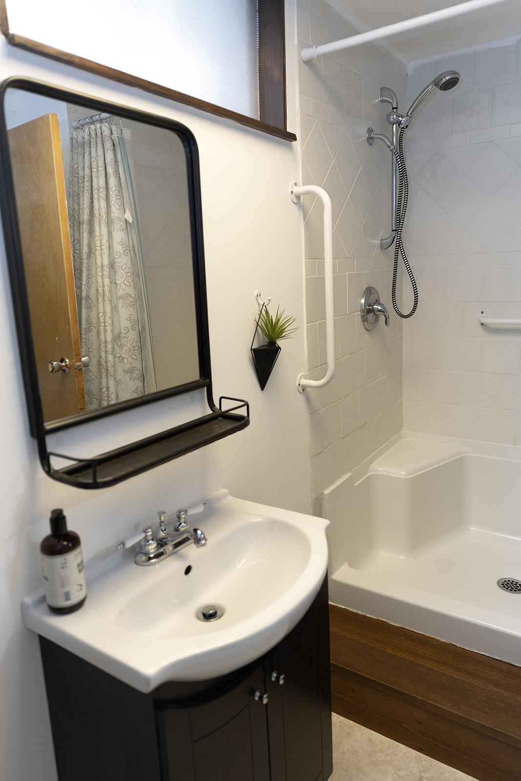 685 Wallinger Avenue, Kimberley, BC - Indoor Photo Showing Bathroom