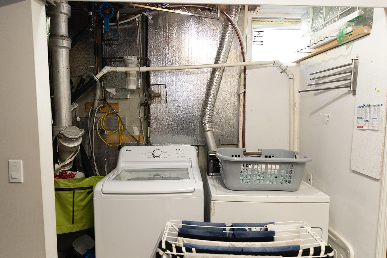 685 Wallinger Avenue, Kimberley, BC - Indoor Photo Showing Laundry Room