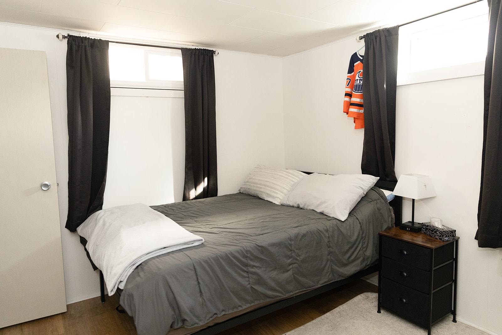685 Wallinger Avenue, Kimberley, BC - Indoor Photo Showing Bedroom