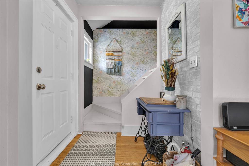 2230 Hall, Windsor, ON