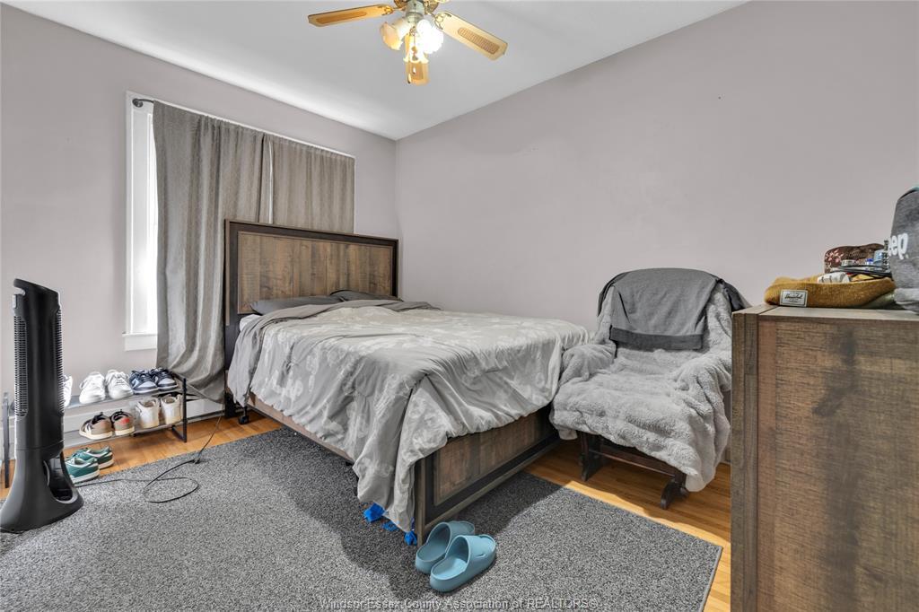 2230 Hall, Windsor, ON