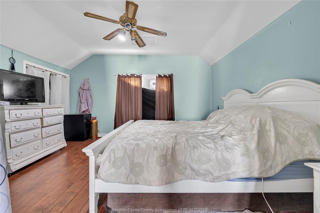 2230 Hall, Windsor, ON