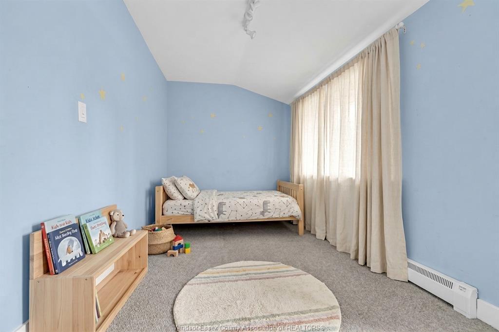 2230 Hall, Windsor, ON