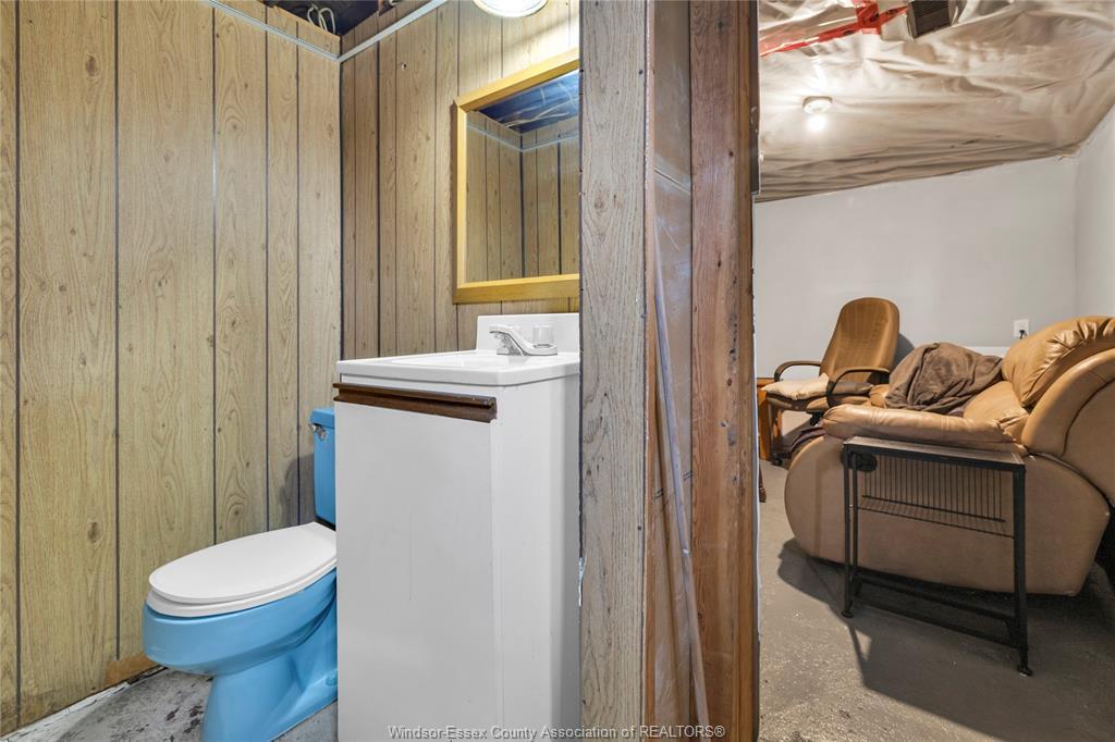 2230 Hall, Windsor, ON