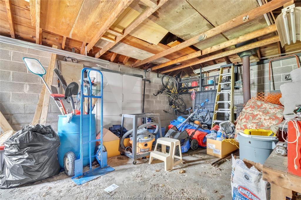 2230 Hall, Windsor, ON