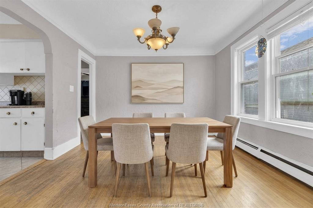 2230 Hall, Windsor, ON