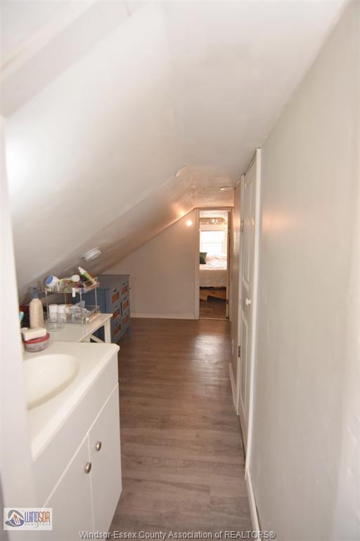 965 Bridge, Windsor, ON