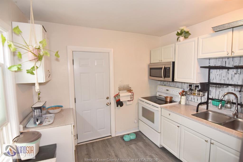 965 Bridge, Windsor, ON