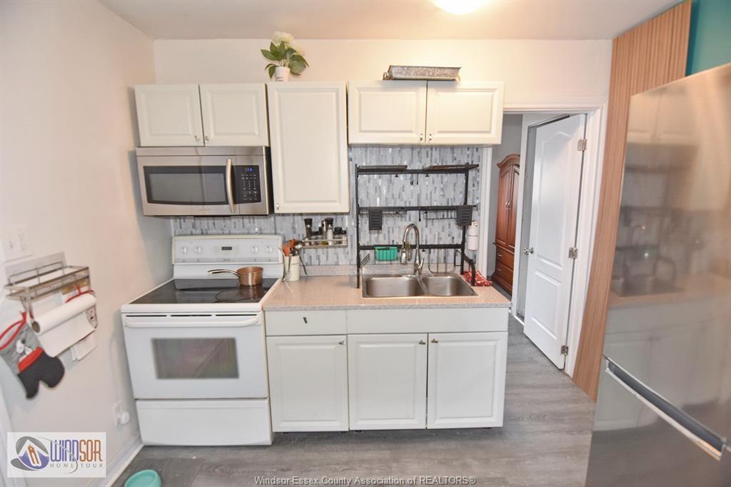 965 Bridge, Windsor, ON