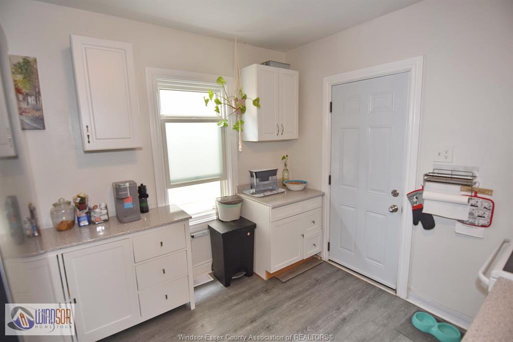 965 Bridge, Windsor, ON