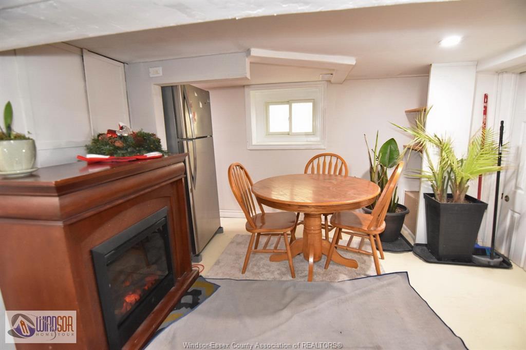 965 Bridge, Windsor, ON