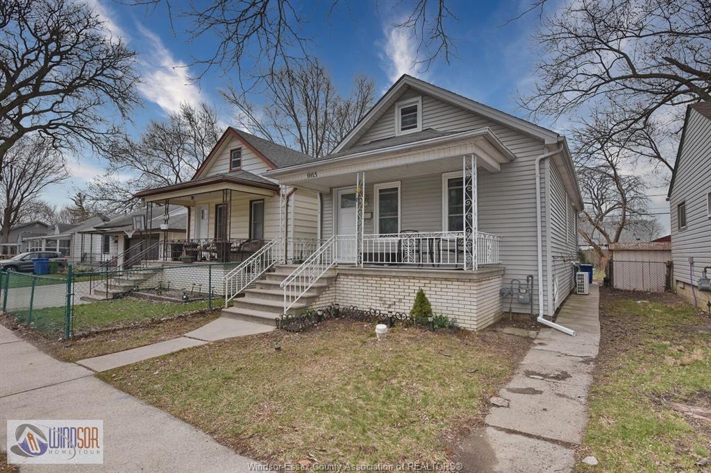 965 Bridge, Windsor, ON