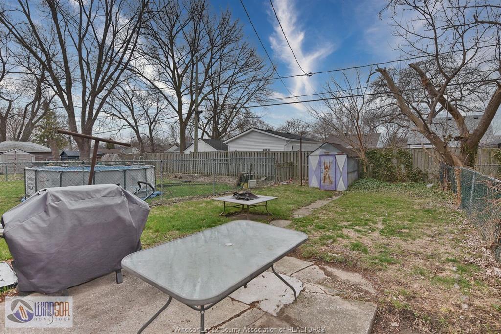 965 Bridge, Windsor, ON