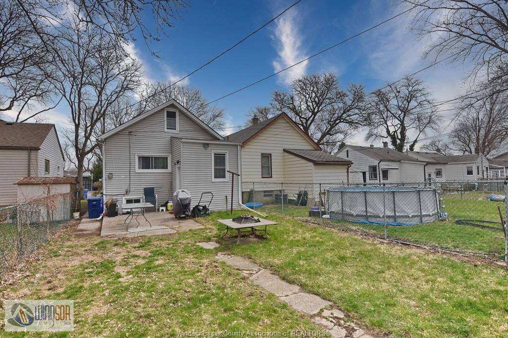 965 Bridge, Windsor, ON