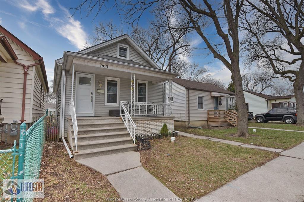 965 Bridge, Windsor, ON