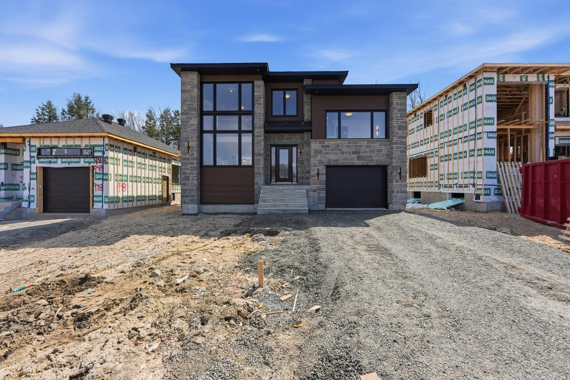 Front of Structure - Rue Des Cèdres, L'Assomption, QC - Outdoor With Facade