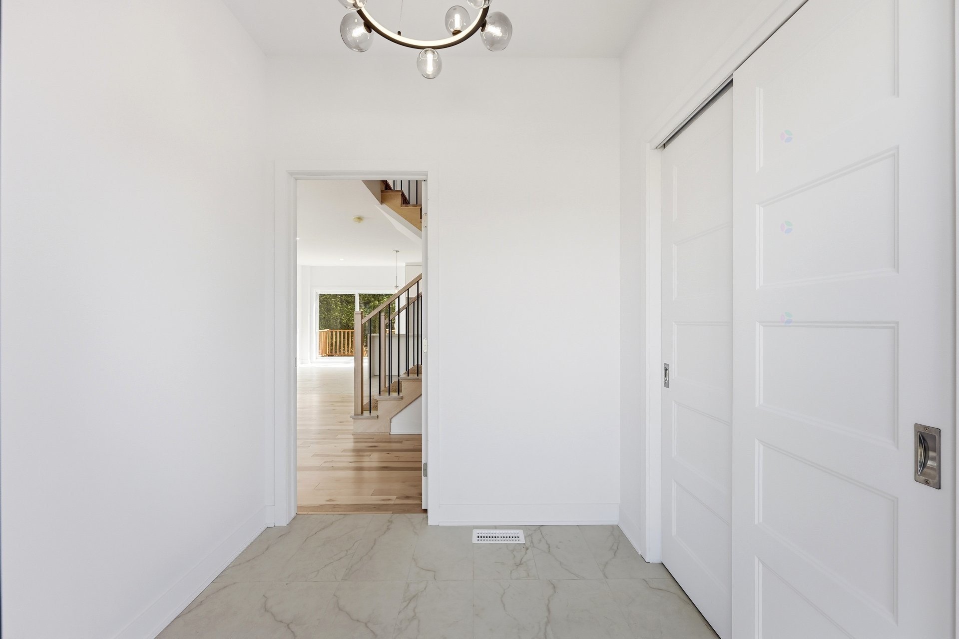 Mud Room - Rue Des Cèdres, L'Assomption, QC - Indoor Photo Showing Other Room