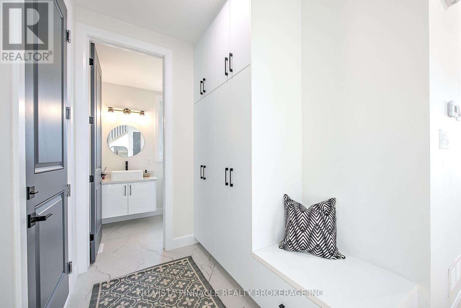 4248 Liberty Cross, London South (South V), ON - Indoor Photo Showing Other Room