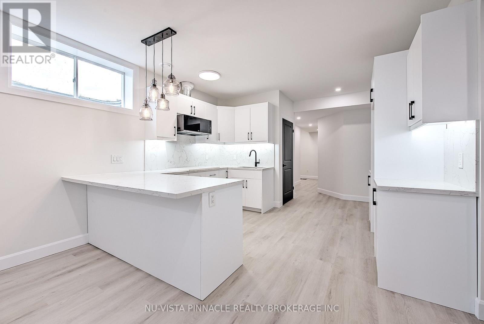 4248 Liberty Cross, London South (South V), ON - Indoor Photo Showing Kitchen