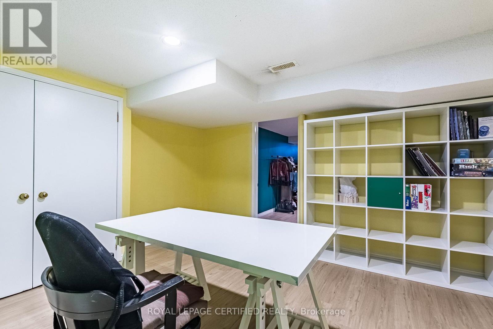 48 Fernbrook Crescent, Brampton, ON - Indoor