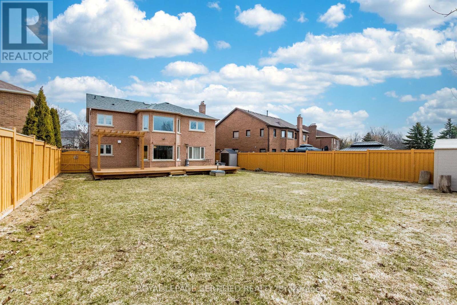 48 Fernbrook Crescent, Brampton, ON - Outdoor